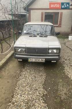 Седан ВАЗ / Lada 2107 2007 в Тячеве