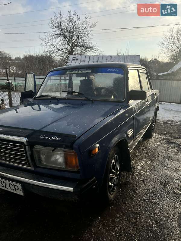 Седан ВАЗ 2107 2006 в 