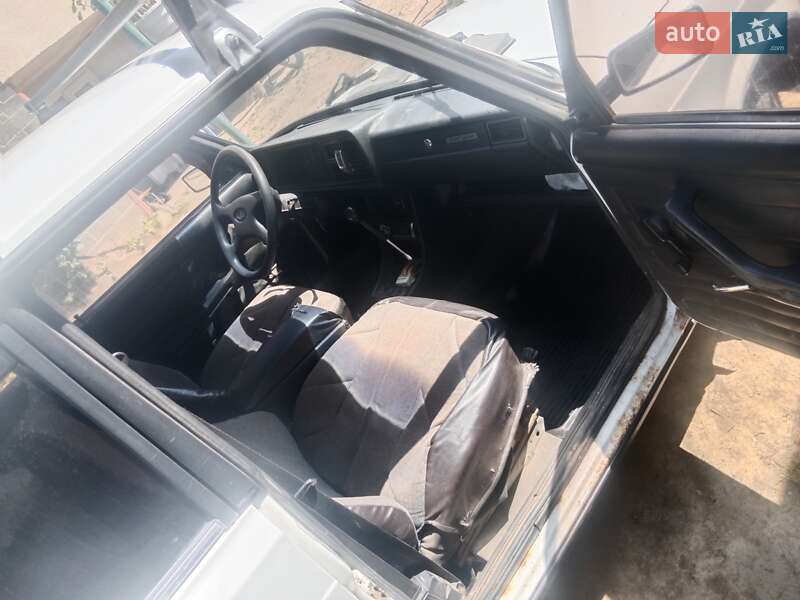 Седан ВАЗ / Lada 2107 2004 в Ужгороде