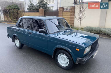 Седан ВАЗ / Lada 2107 1985 в Днепре