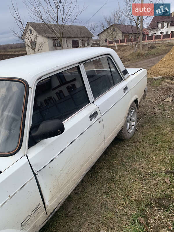 Седан ВАЗ / Lada 2107 1988 в Заставной