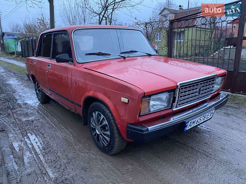 Седан ВАЗ / Lada 2107 1998 в Вінниці