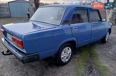 Седан ВАЗ / Lada 2107 2005 в Золотоноші