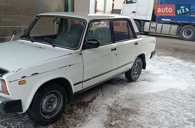 Седан ВАЗ / Lada 2107 2004 в Береговому