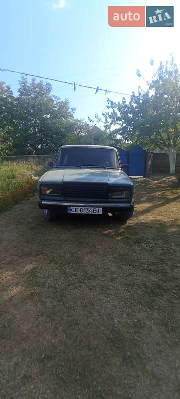 Седан ВАЗ / Lada 2107 2005 в Хотине