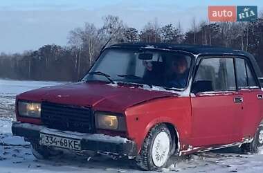 Седан ВАЗ / Lada 2107 2004 в Ємільчиному