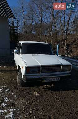 Седан ВАЗ / Lada 2107 2003 в Бережанах