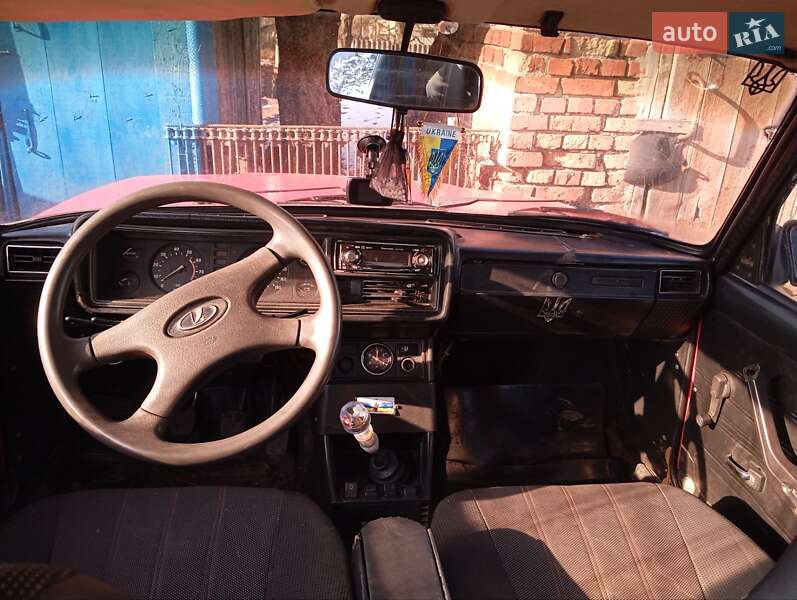 Седан ВАЗ / Lada 2107 1990 в Сахновщине