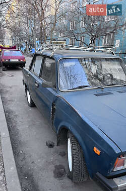 Седан ВАЗ / Lada 2107 2003 в Днепре