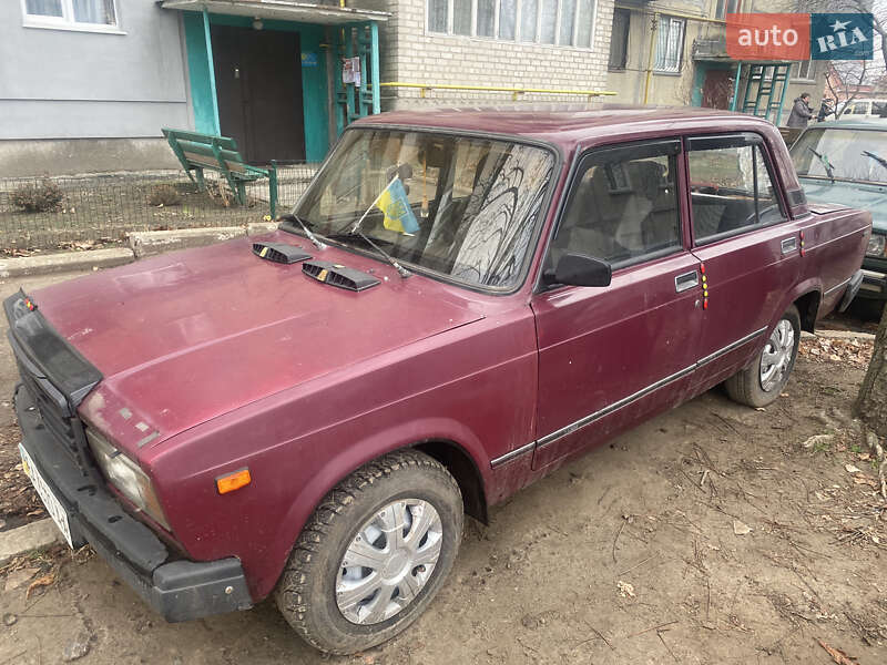 Седан ВАЗ / Lada 2107 2005 в Черкассах