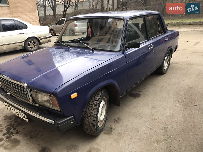 Седан ВАЗ / Lada 2107 1991 в Каменец-Подольском