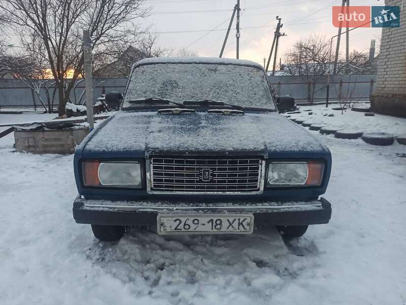 Седан ВАЗ / Lada 2107 2000 в Новомосковске