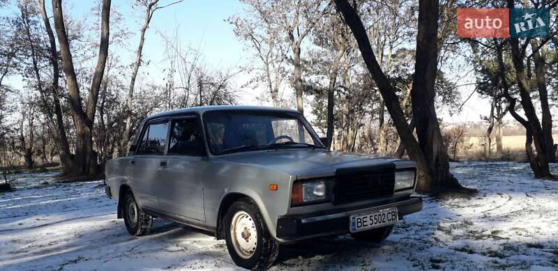 Седан ВАЗ / Lada 2107 2006 в Миколаєві фото 3 Седан ВАЗ / Lada 2107 2006 в Миколаєві