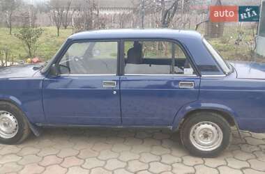 Седан ВАЗ 2107 2002 в 