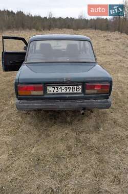 Седан ВАЗ / Lada 2107 2002 в Звягеле