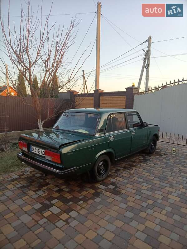 Седан ВАЗ / Lada 2107 1998 в Києві