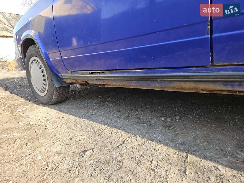 Седан ВАЗ / Lada 2107 2001 в Бурыни