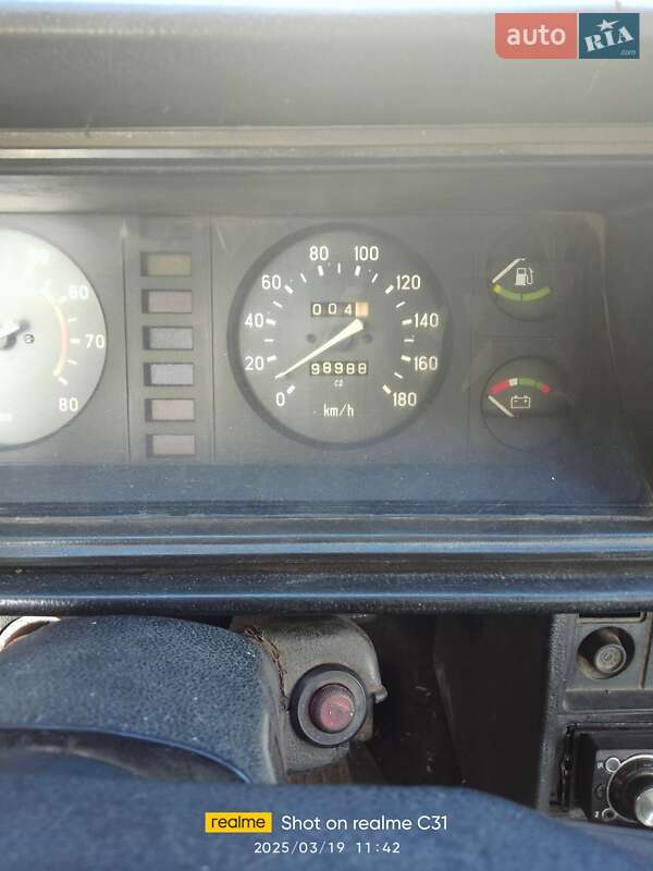 Седан ВАЗ / Lada 2107 1988 в Дунаевцах