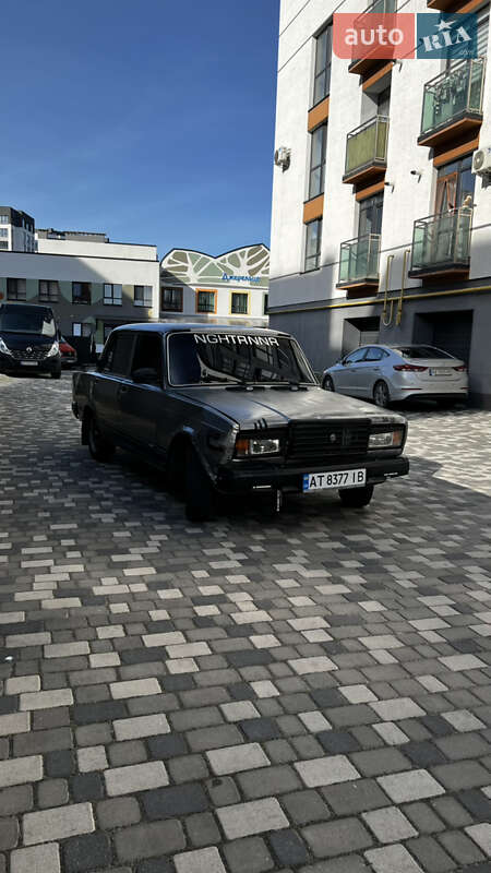 Седан ВАЗ / Lada 2107 2007 в Івано-Франківську