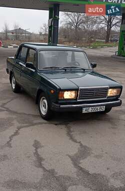 Седан ВАЗ / Lada 2107 2006 в Днепре
