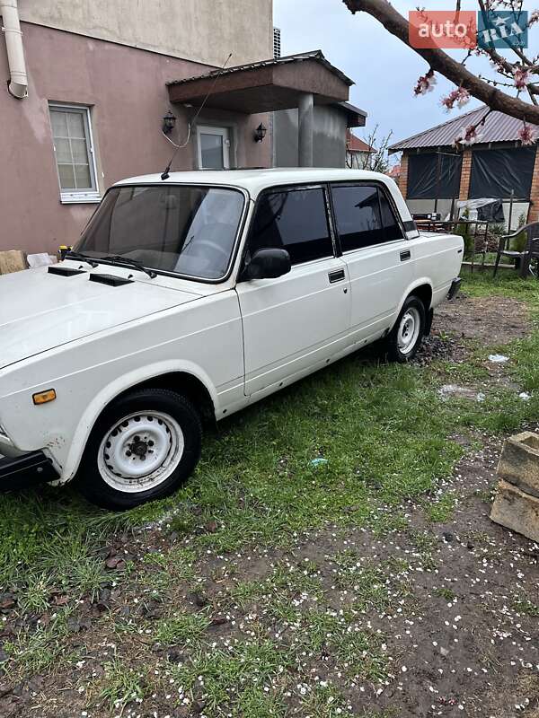 Седан ВАЗ / Lada 2107 1988 в Фонтанці