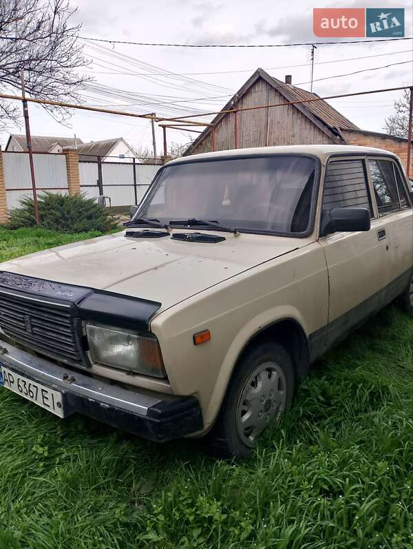Седан ВАЗ / Lada 2107 1995 в Запорожье