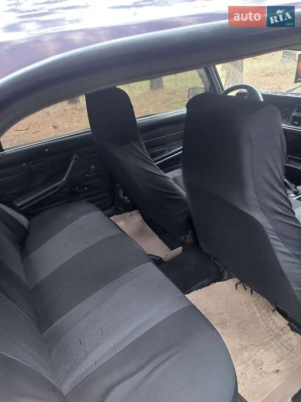 Седан ВАЗ / Lada 2107 2004 в Сумах