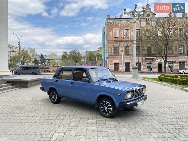 Седан ВАЗ 2107 2006 в 