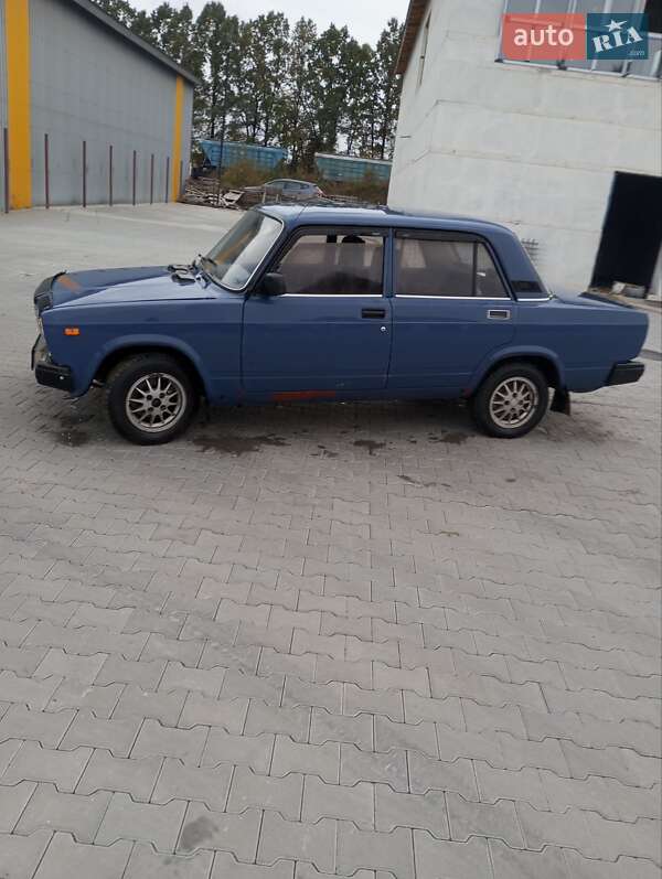 ВАЗ / Lada 2107 2005