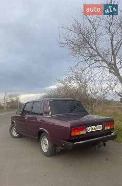 Седан ВАЗ / Lada 2107 1984 в 