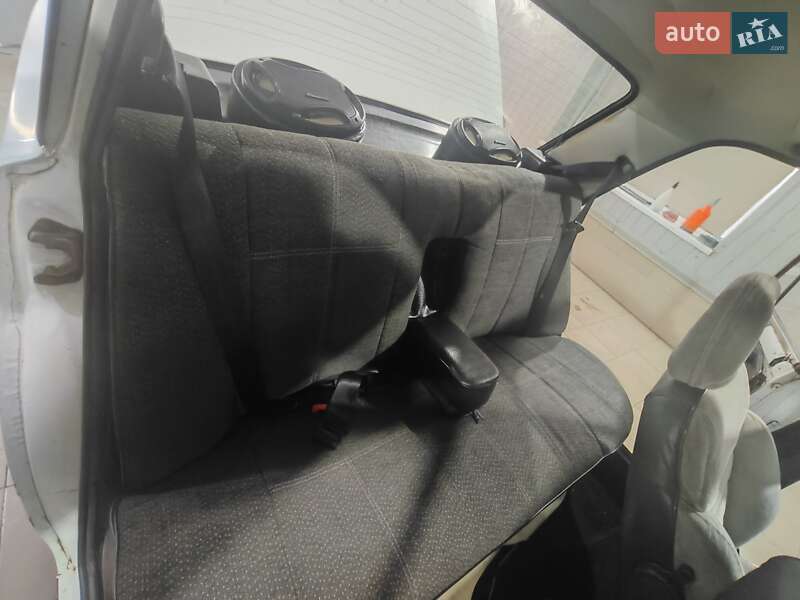 Седан ВАЗ / Lada 2107 2002 в Черноморске фото 12 Седан ВАЗ / Lada 2107 2002 в Черноморске