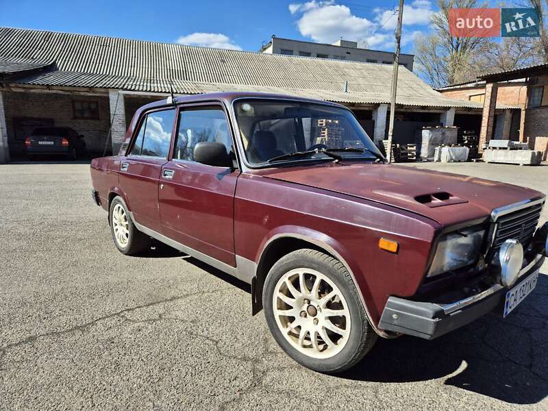 Седан ВАЗ / Lada 2107 2007 в Черкасах