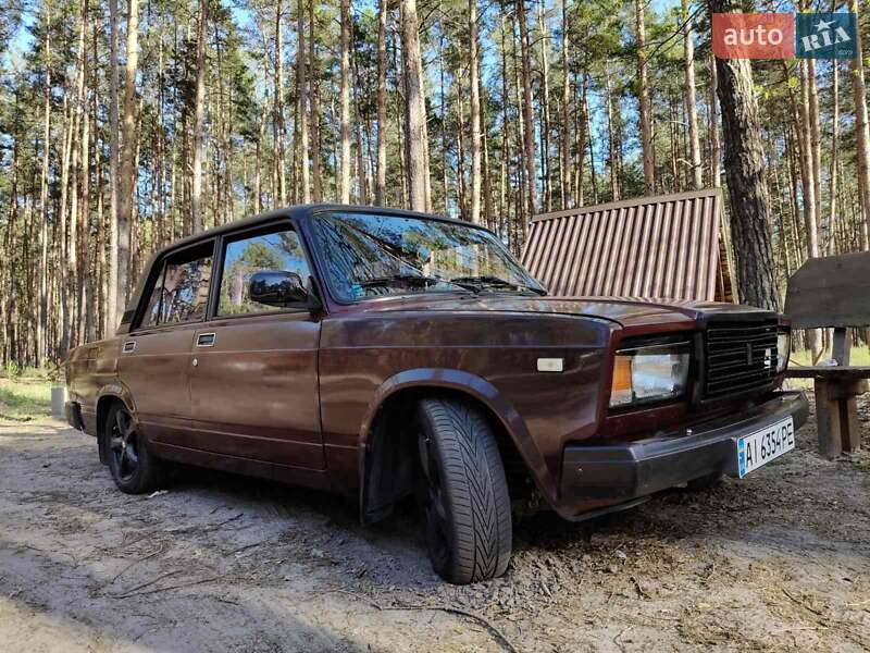 Седан ВАЗ 2107 2005 в 