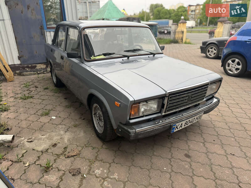 Седан ВАЗ / Lada 2107 2007 в Киеве