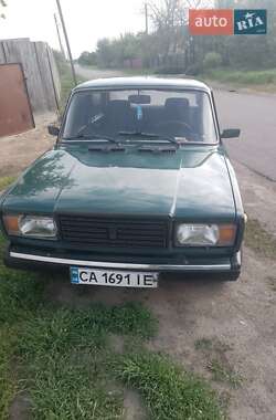 Седан ВАЗ 2107 1999 в 