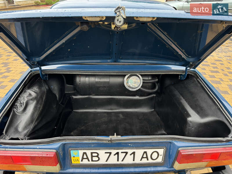 Седан ВАЗ / Lada 2107 2004 в Могилів-Подільському