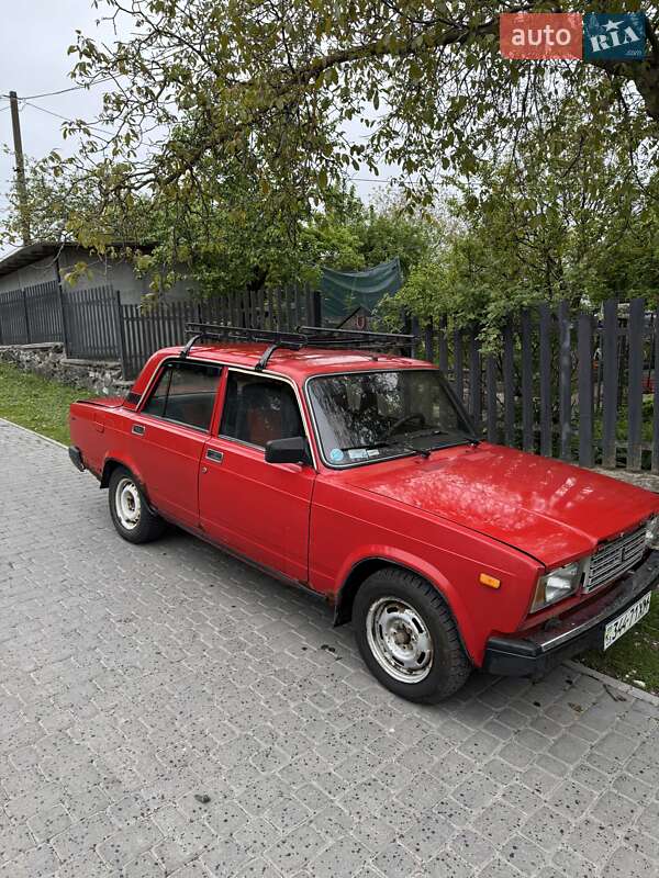 Седан ВАЗ / Lada 2107 1989 в Хмельницком