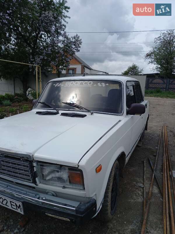 Седан ВАЗ / Lada 2107 1989 в Вінниці