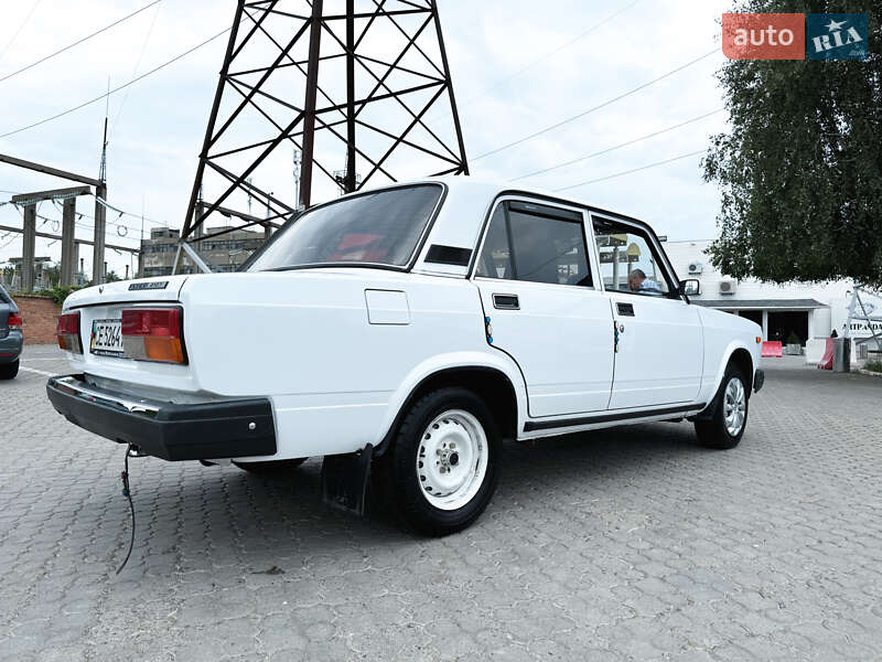 Седан ВАЗ / Lada 2107 2005 в Чернівцях фото 4 Седан ВАЗ / Lada 2107 2005 в Чернівцях