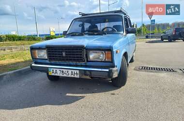 Седан ВАЗ 2107 2005 в Киеве