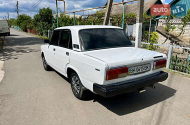 Седан ВАЗ 2107 1999 в 