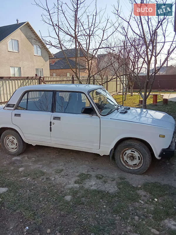 Седан ВАЗ / Lada 2107 1991 в Коломиї