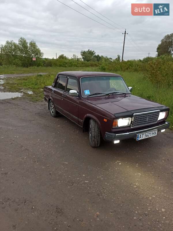 Седан ВАЗ / Lada 2107 2005 в Бурштыне