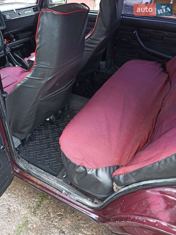 Седан ВАЗ / Lada 2107 2005 в Бурштыне