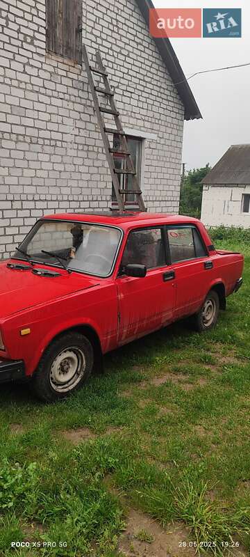 Седан ВАЗ / Lada 2107 1986 в Каневе фото 8 Седан ВАЗ / Lada 2107 1986 в Каневе