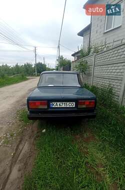 Седан ВАЗ 2107 2004 в 