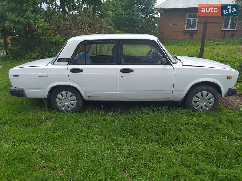 Седан ВАЗ / Lada 2107 1996 в Хмельницькому