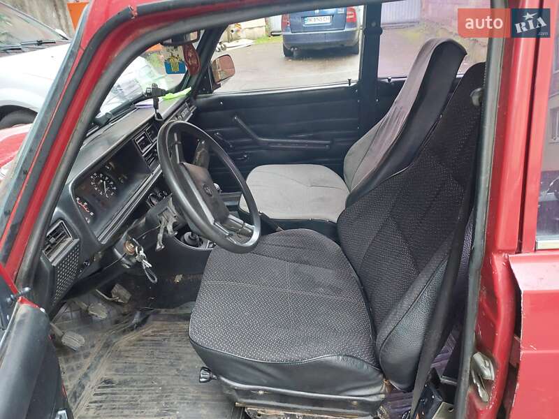 Седан ВАЗ / Lada 2107 1995 в Рівному