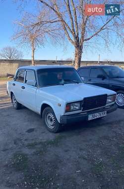 Седан ВАЗ 2107 1989 в 