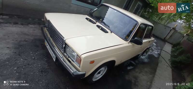 Седан ВАЗ / Lada 2107 1998 в Шепетівці